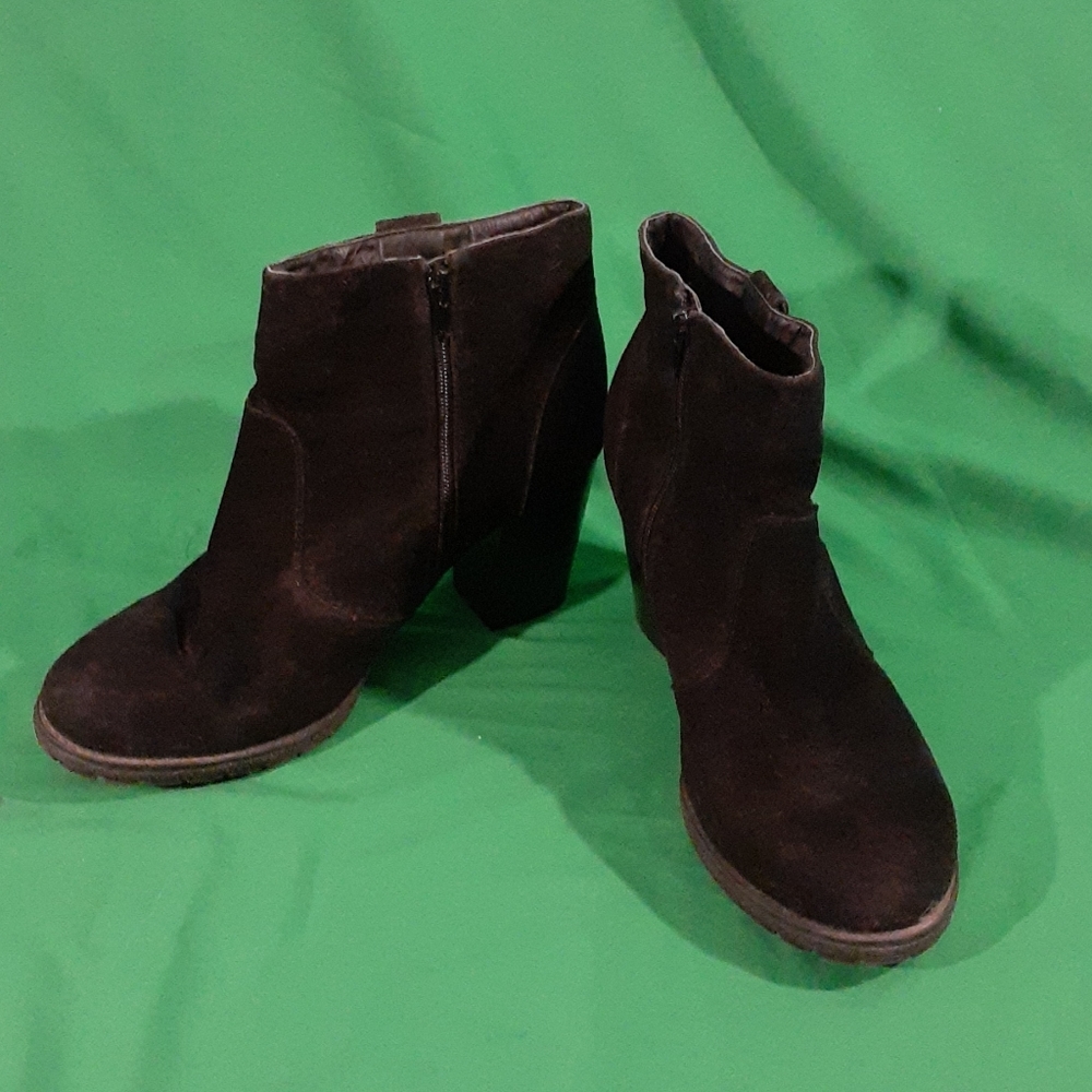 Lane bryant sz 10W black booties block heel